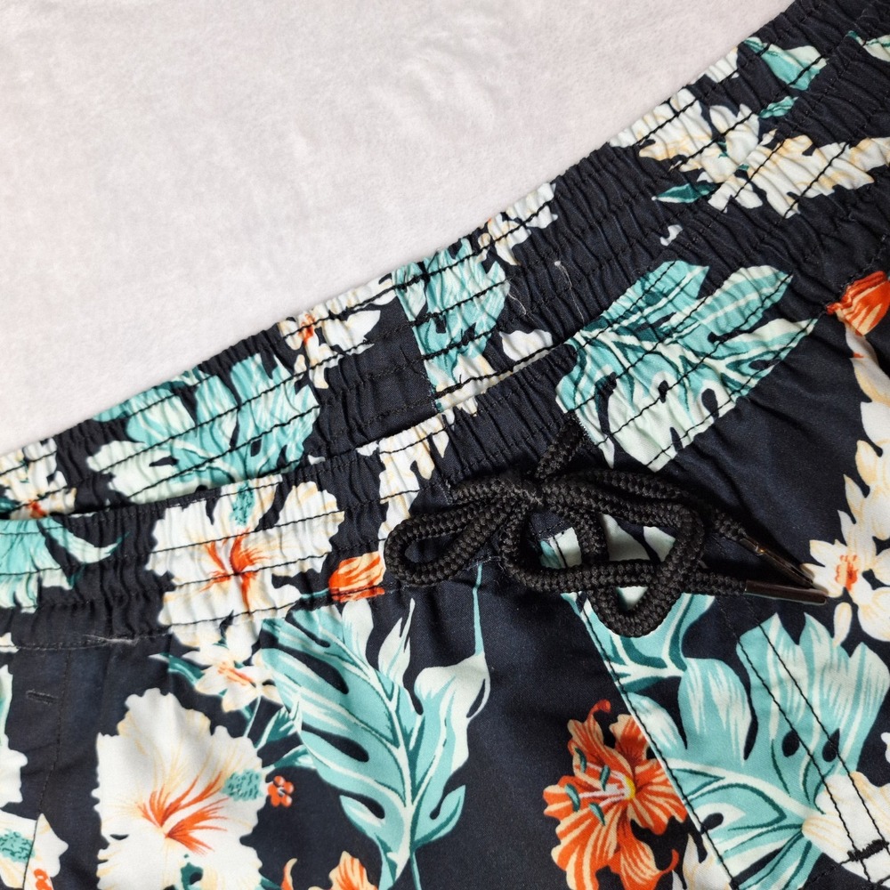 7 DIAMONDS Swim Trunks Men Sz XL Black Multi Floral Beach Surf Coastal Summer